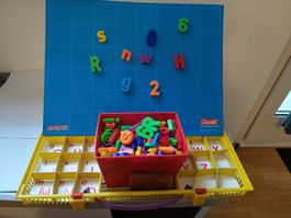 Magnetische Buchstaben/Zahlen Box von Quercetti