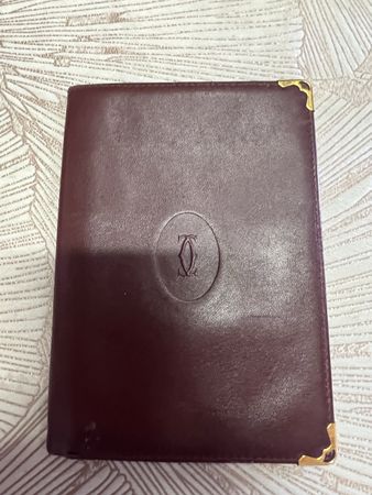 Portefeuille Cartier Paris cuir bordeaux, plusieurs comparti