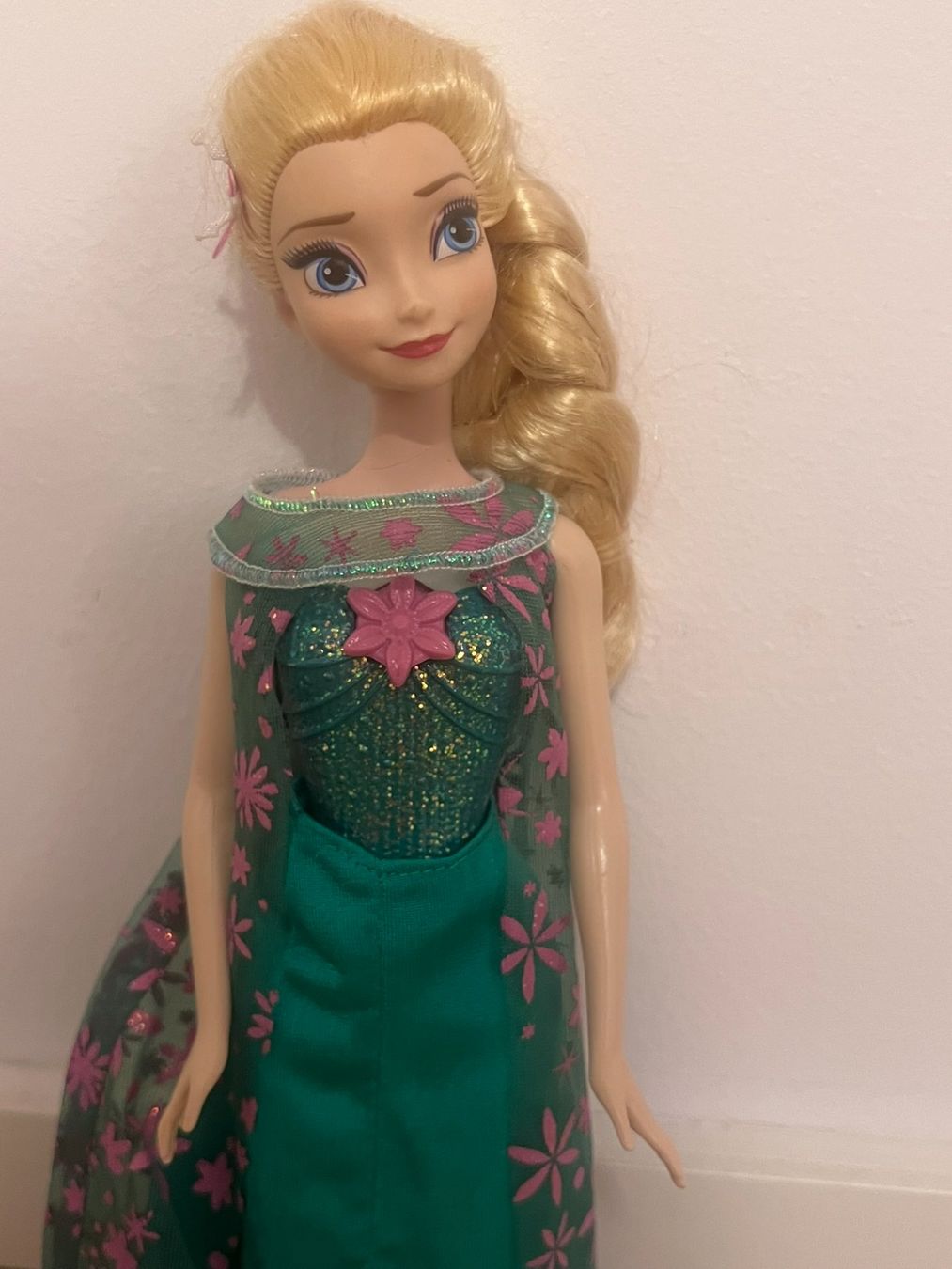 Puppen: Elsa Singing Puppe aus "Die Eiskönigin" #27 – Gebraucht aus Wildegg von Car-Mania 1