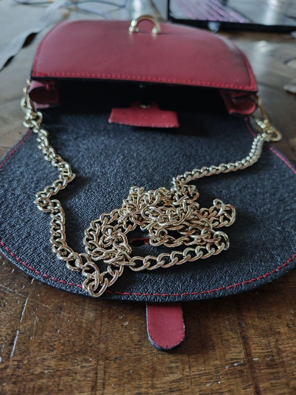 Borse da donna: Kleine Tasche, Leder, rot – Nuovo (secondo la descrizione) da Losone venduto da Sonnenbrille1 2