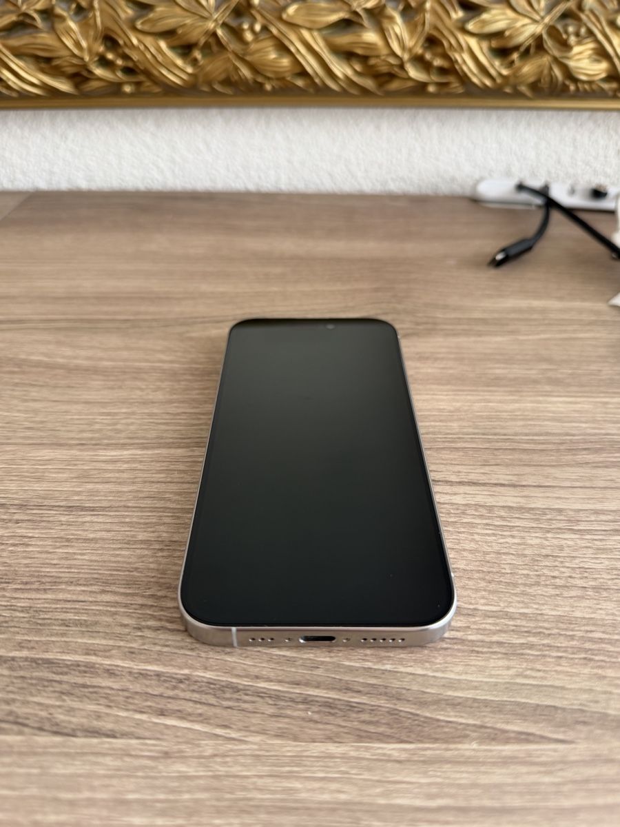 Apple Telefoni cellulari / Smartphones: Used iPhone 15 Pro White, 256GB, Great Condition – Usato da Zürich venduto da mil_pq98 1