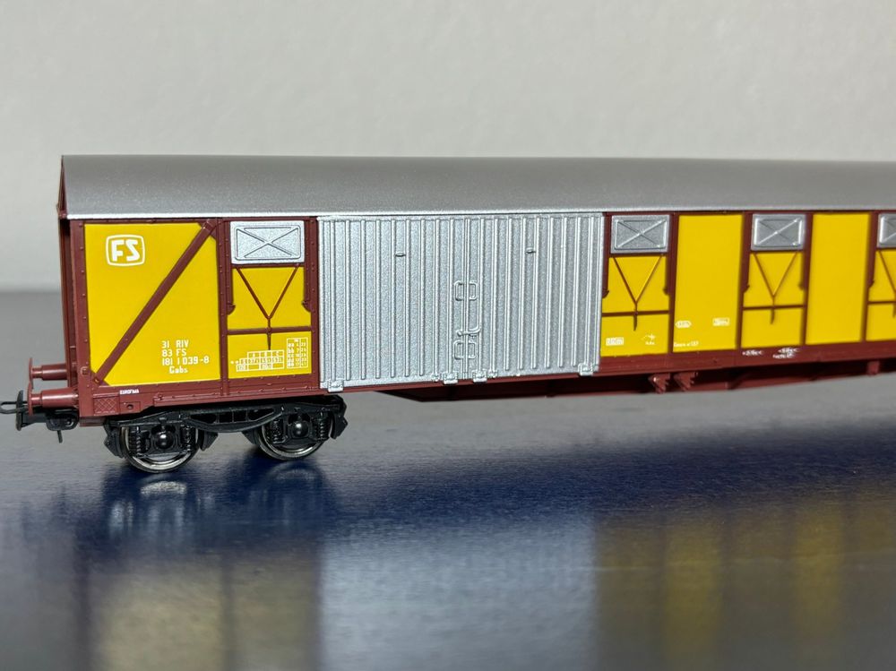 FS Gabs couvert long portes alu, jaune miel, FS téléviseur (Neu (gemäss ...