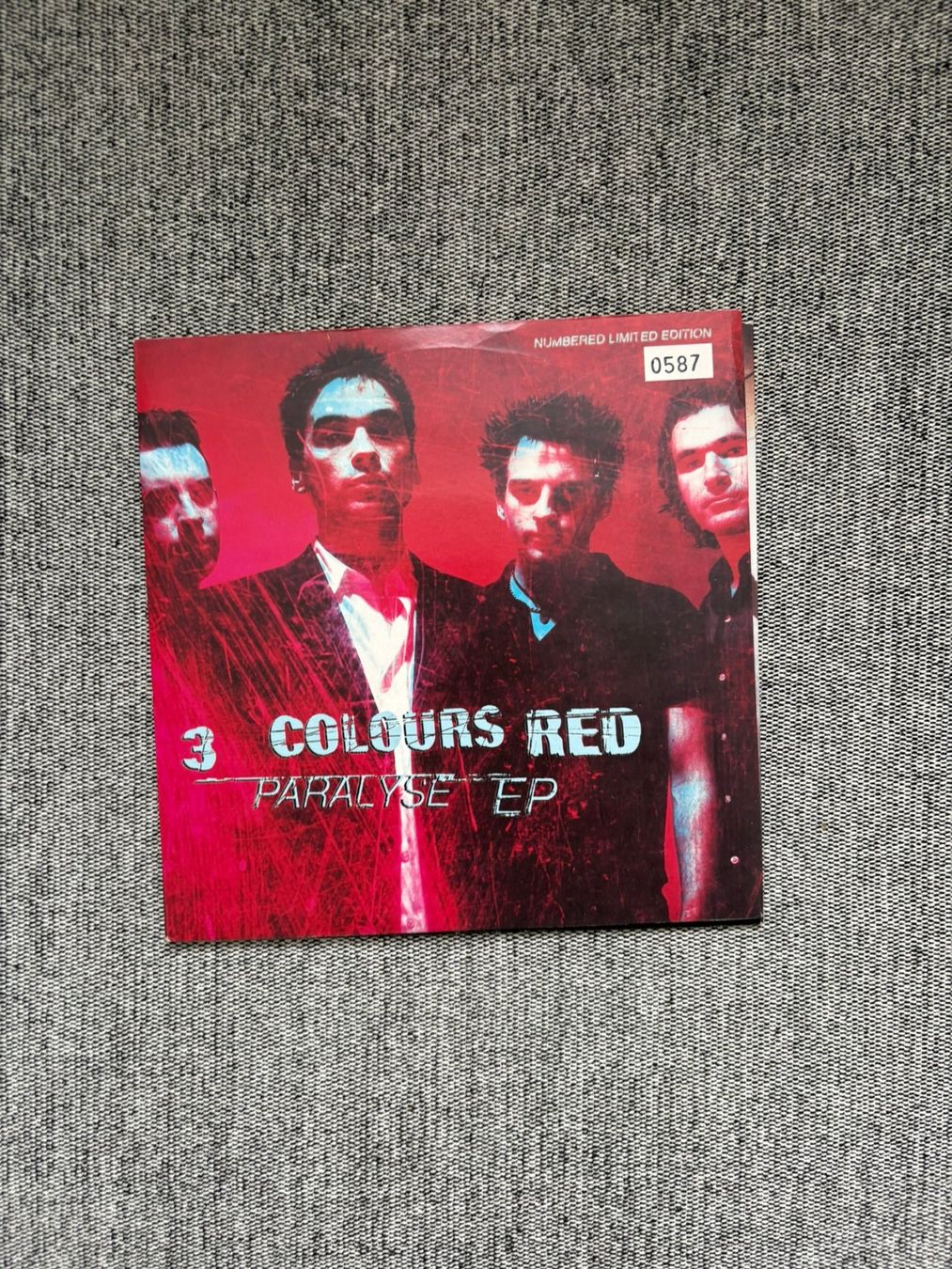 Schallplatten: 3 Colours Red - Paralyse EP – Gebraucht aus Zofingen von Bigron