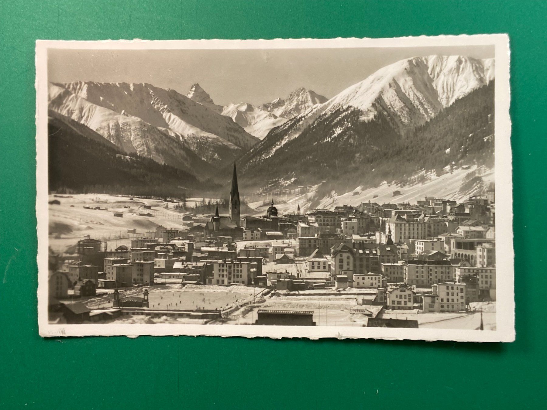 Ansichtskarten: Davos mit Eisbahn – Gebraucht aus Steg VS von danwer74