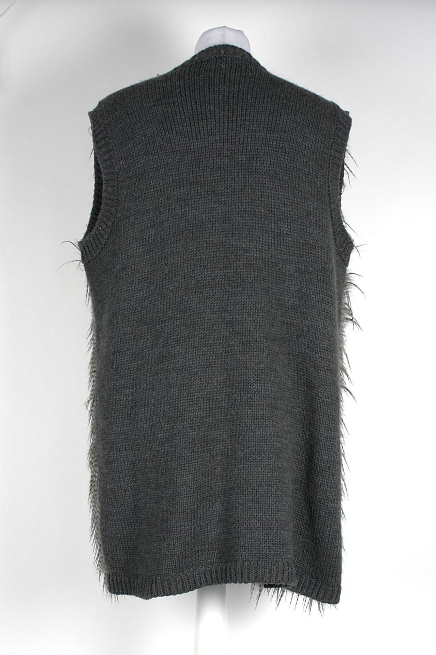 H&M Gilet & Giacche senza maniche: H&M-Weste mit Federn, Gr. 42 – Usato da Zollikofen venduto da Restwert_Zollikofen 2