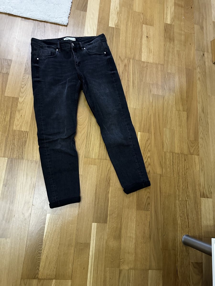 Jeans: Zara Jeans – Usato da Mels venduto da ricoshop