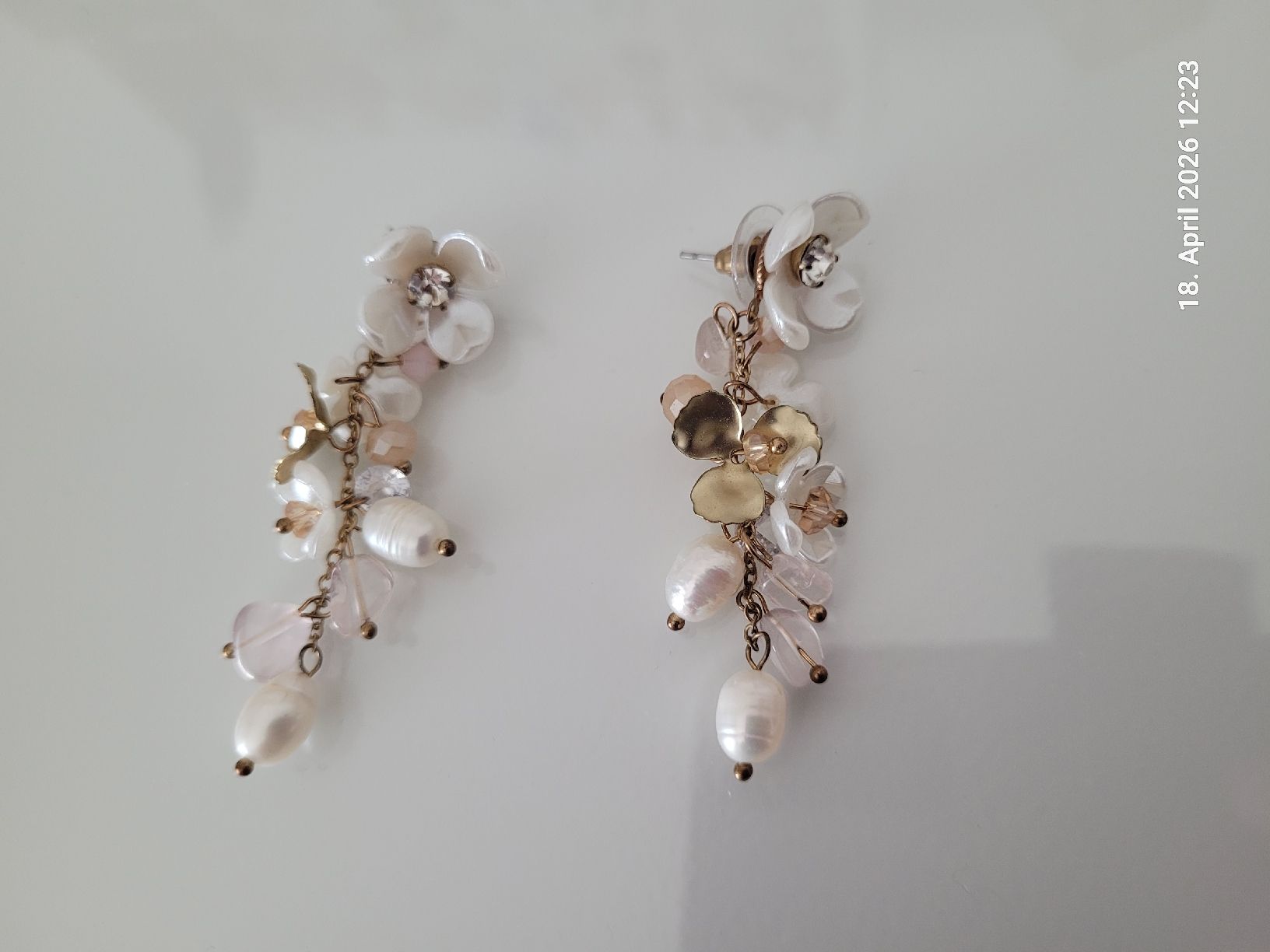 Ohrringe & -stecker: Ohrringe mit Blumen - sommerlich – Gebraucht aus Bünzen von Milly32 1