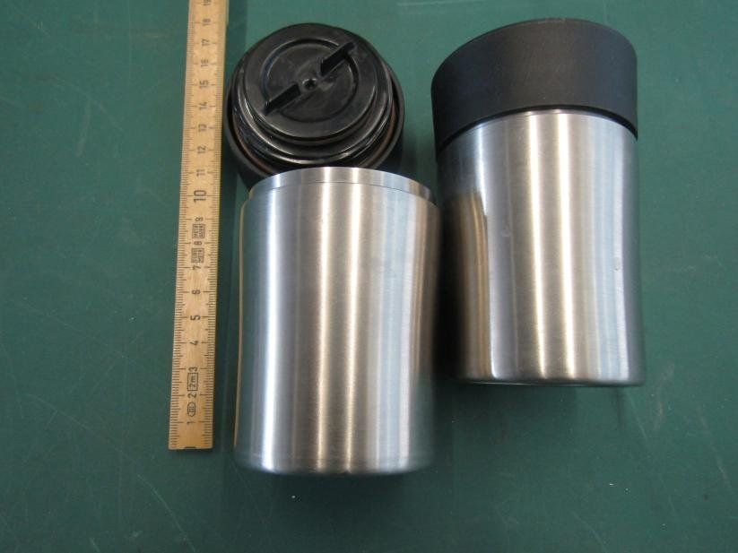 Migros Tassen: 2 Stück Thermobecher 1.4dl mit dichtem Deckel – Gebraucht aus Weisslingen von TechnoFant