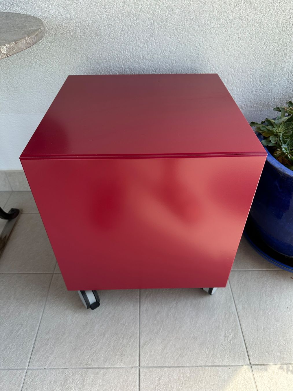 Montana Kommoden: Petite commode sur roulettes – Gebraucht aus plagne von grandgalop 2