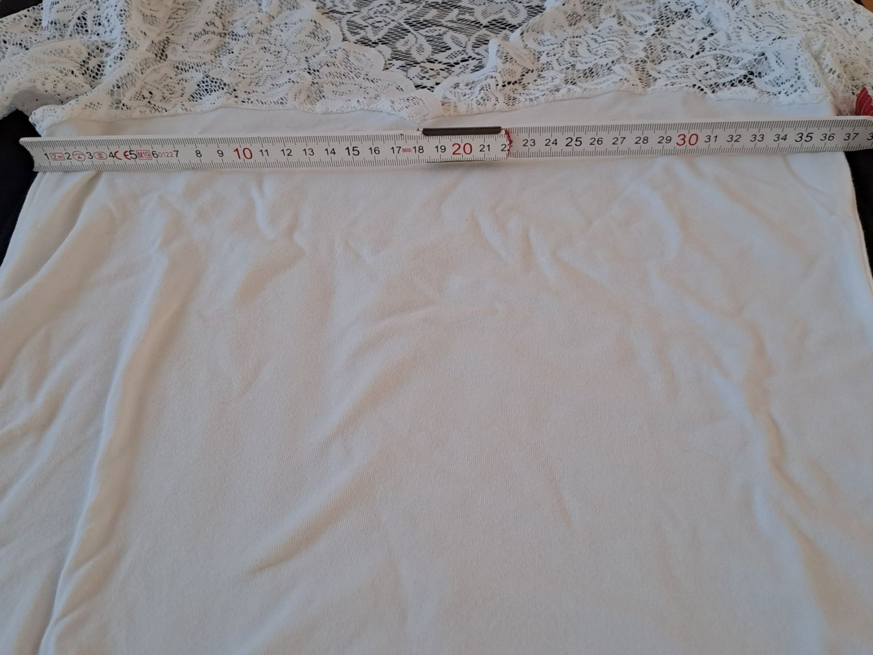 T-Shirts: Shirt mit Spitzen – Gebraucht aus Richterswil von summa11 2