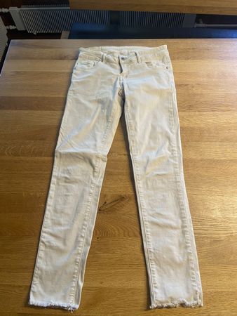 Hose beige Grösse S zu verkaufen