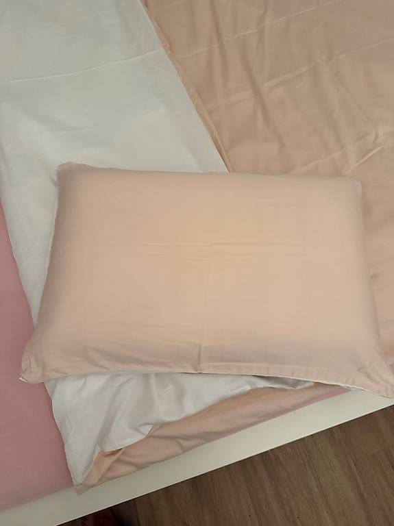 Biancheria da letto: Bettwäsche mit 4 Kissenbezug  – Usato da Riehen venduto da IvoC02 3