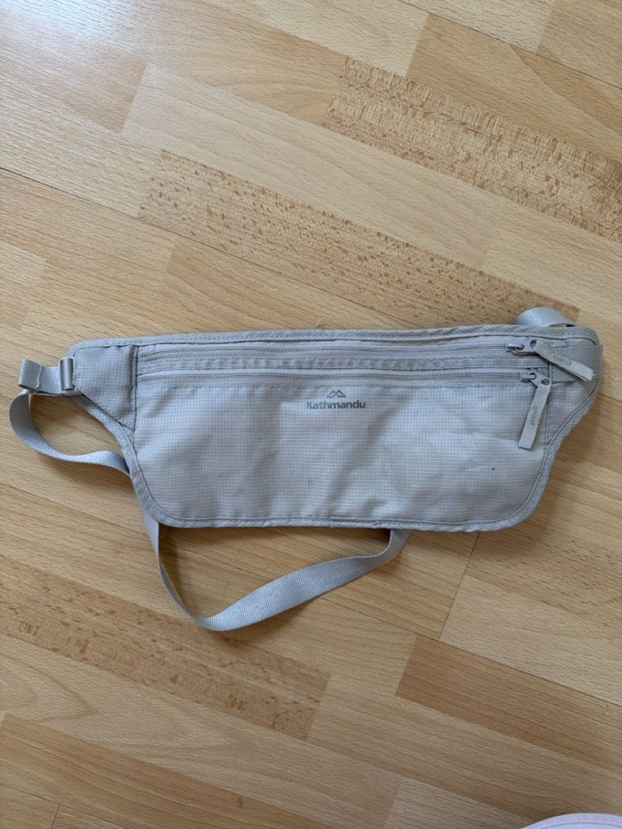Taschen: Flight RFID Money Belt - Light Hike – Gebraucht aus Zürich von Rochfordevelyn