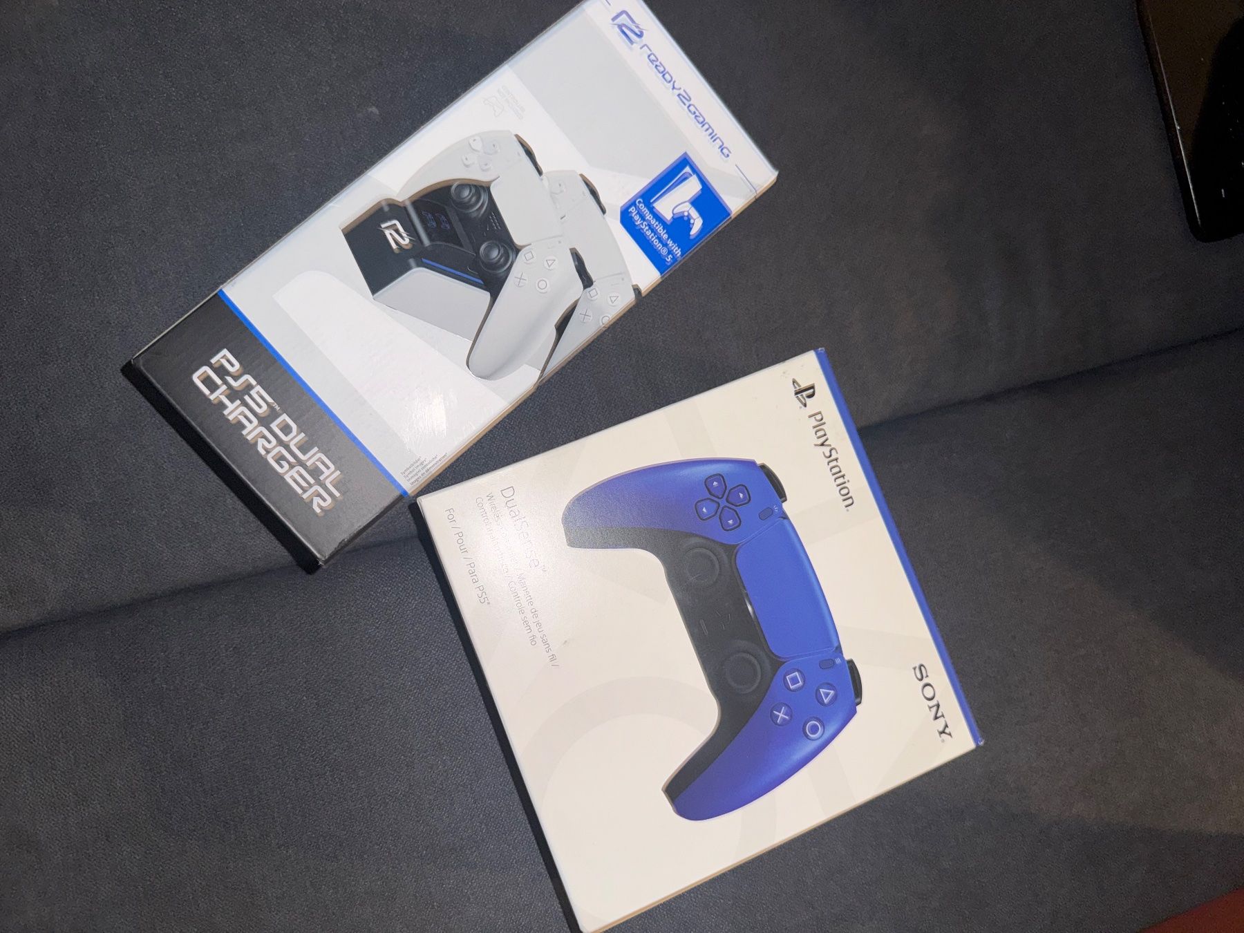 Sony Consoles: PlayStation 5 Pack complet + 3 manettes – D'occasion à Genève par pre_9tyc 2