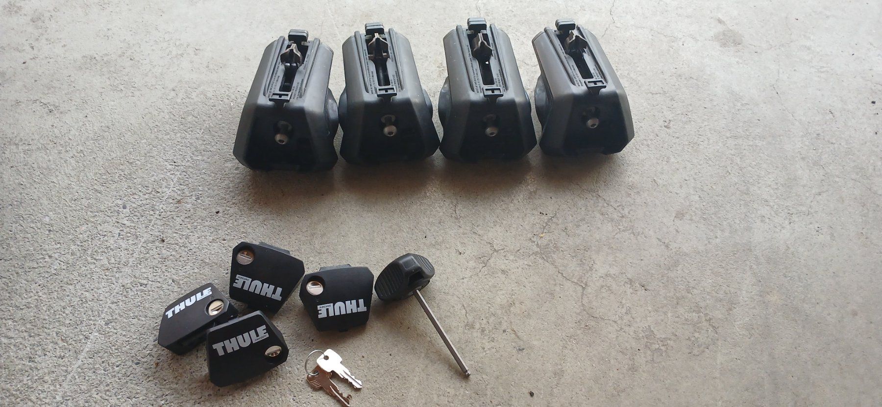 Thule Portapacchi: Dachträgerfüsse Thule Evo Raised Rail – Usato da Gossau SG venduto da kay_92bq 1