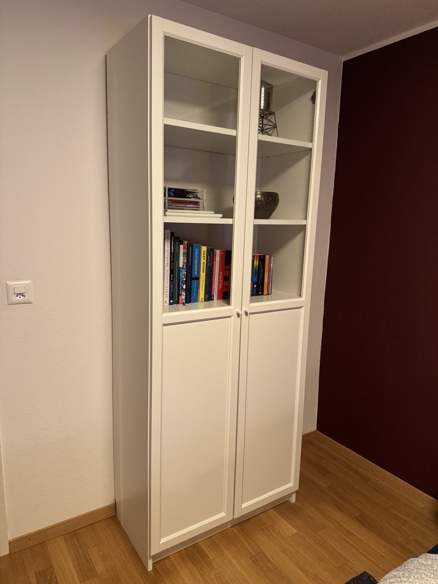 Ikea Regale: Billy Regal mit Oxberg Glastüren – Neu (gemäss Beschreibung) aus Pfyn von