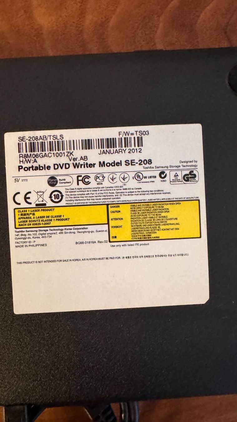 Samsung Lettore multimediale & Streamer: Samsung Portable DVD Writer Model SE-208 – Usato da Luzern venduto da serchon 1