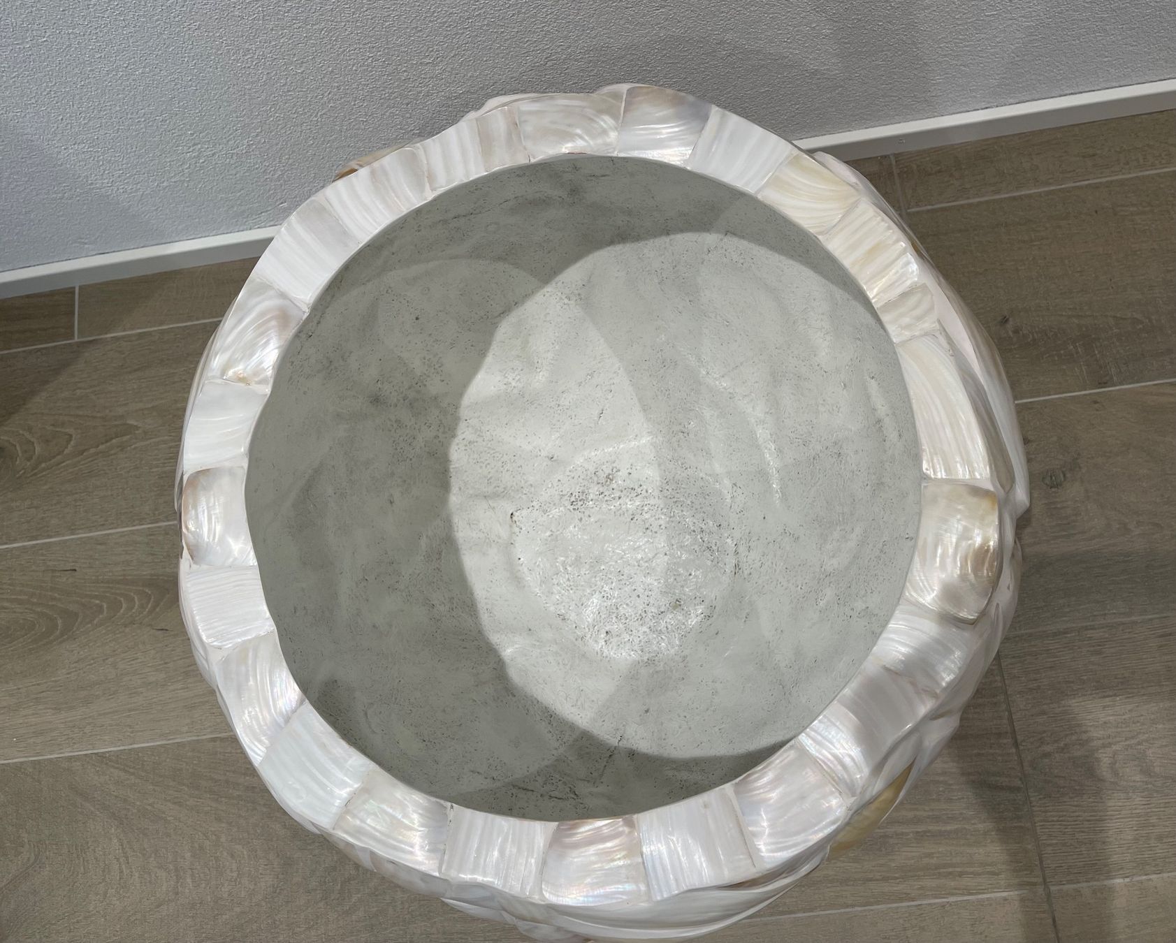 Vasi per fiori: Grosser Pflanzentopf Muscheloptik – Usato da Wetzikon ZH venduto da broesel_ 1