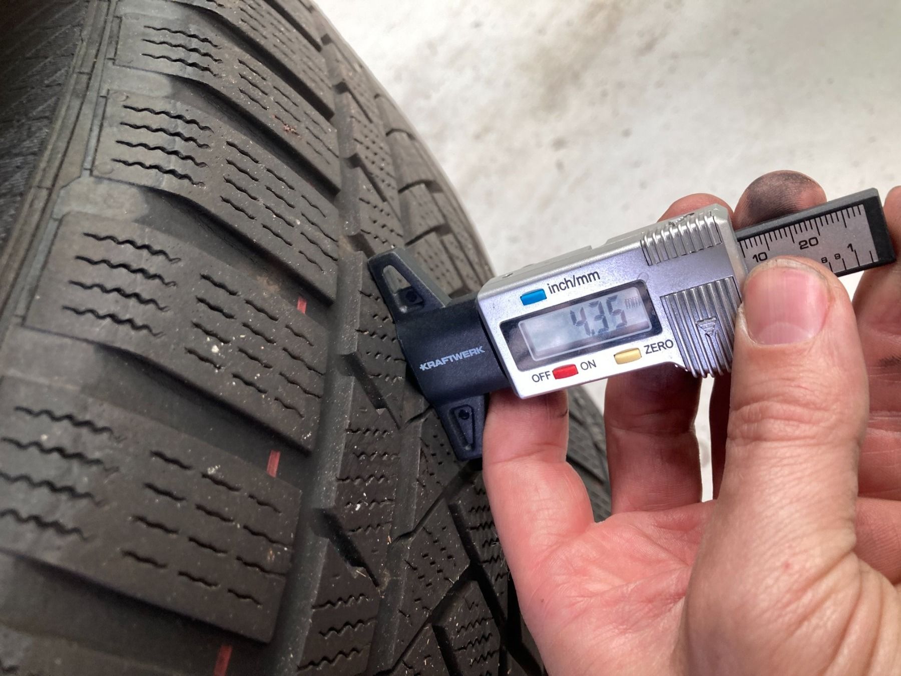 BMW Pneumatici & Ruote complete: BMW X3 Winterräder 225/60R18 – Usato da Cham venduto da WB2223 8