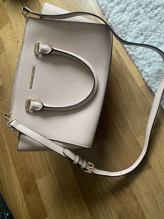 Michael Kors pale pink handbag 