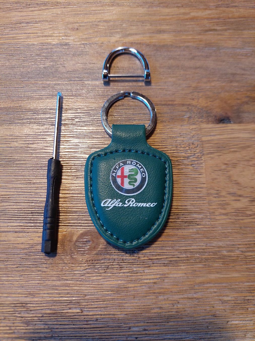 Vespa Portachiavi: Alfa Romeo - Schlüsselanhänger – Nuovo e nell'imballaggio originale da Zürich venduto da makimakimak 1