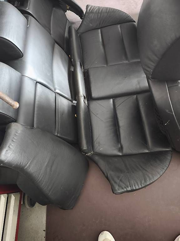 Tutti pezzi di ricambio auto: BMW E36 Lederausstattung Touring  – Usato da Zihlschlacht venduto da rad_vvm9 4