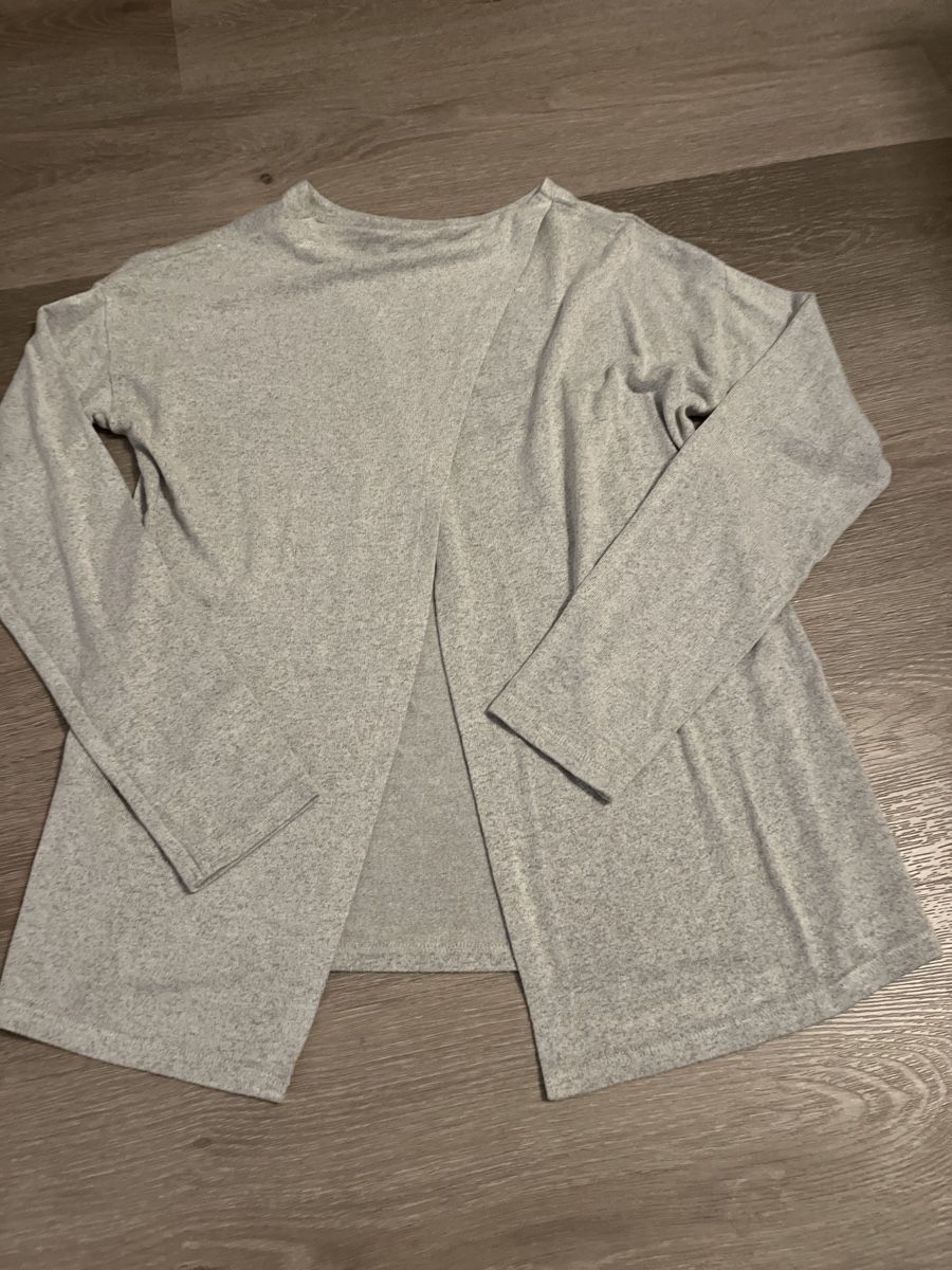 Bershka Tops: Top von Bershka, Gr. XS/34 – Gebraucht aus Derendingen von CaMiPa5 3