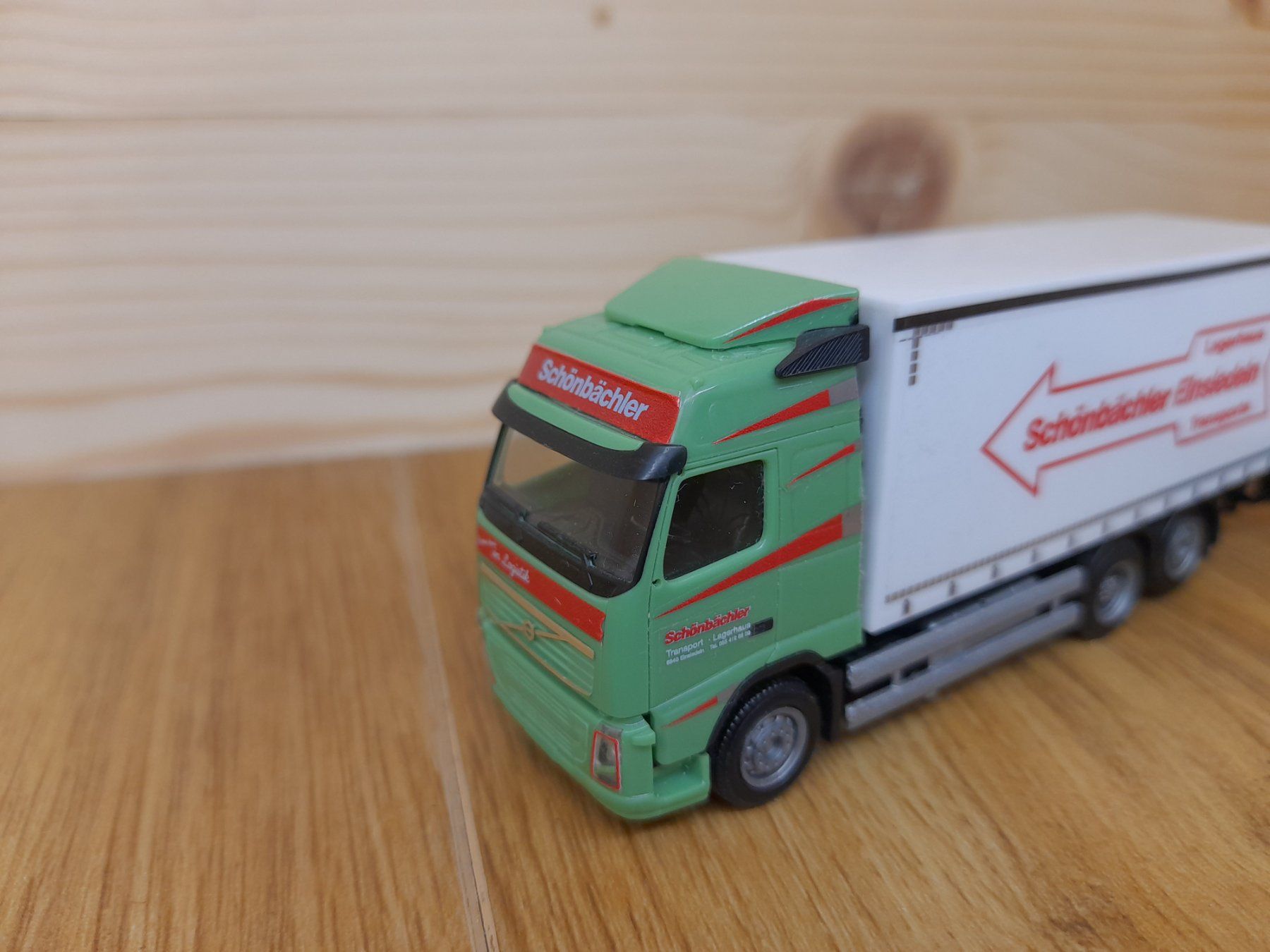 Herpa Modellini d'auto: VOLVO FH AZ Schönbächler Einsiedeln – Nuovo (secondo la descrizione) da Reiden venduto da vscp5 5