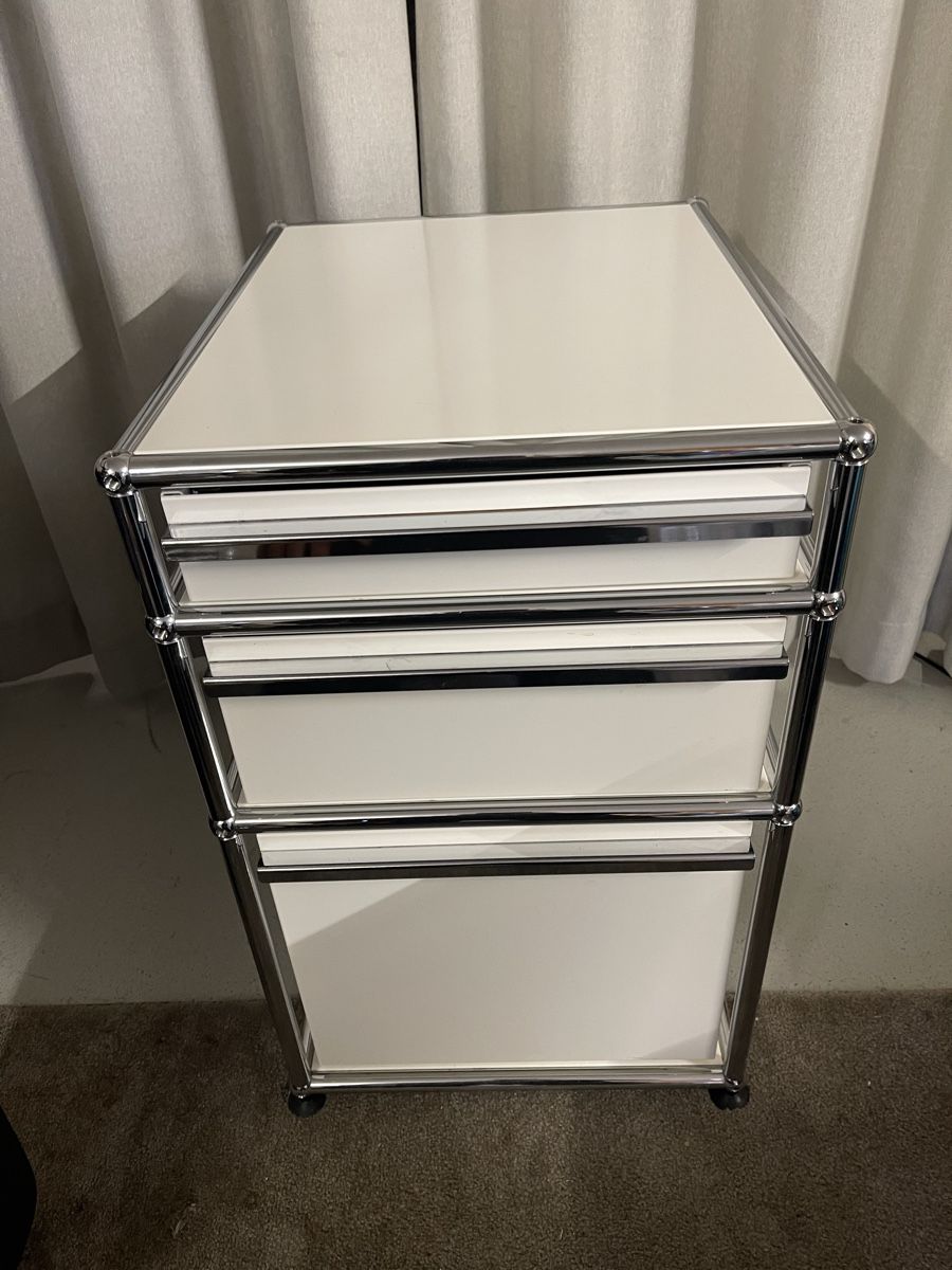 USM Eléments de bureau: USM Korpus – D'occasion à Uetikon am See par tex-52