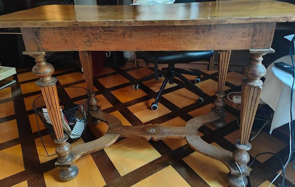 Scrivanie: Bureau ancien en bois massif – Usato da Genève venduto da awo_yl8d 3