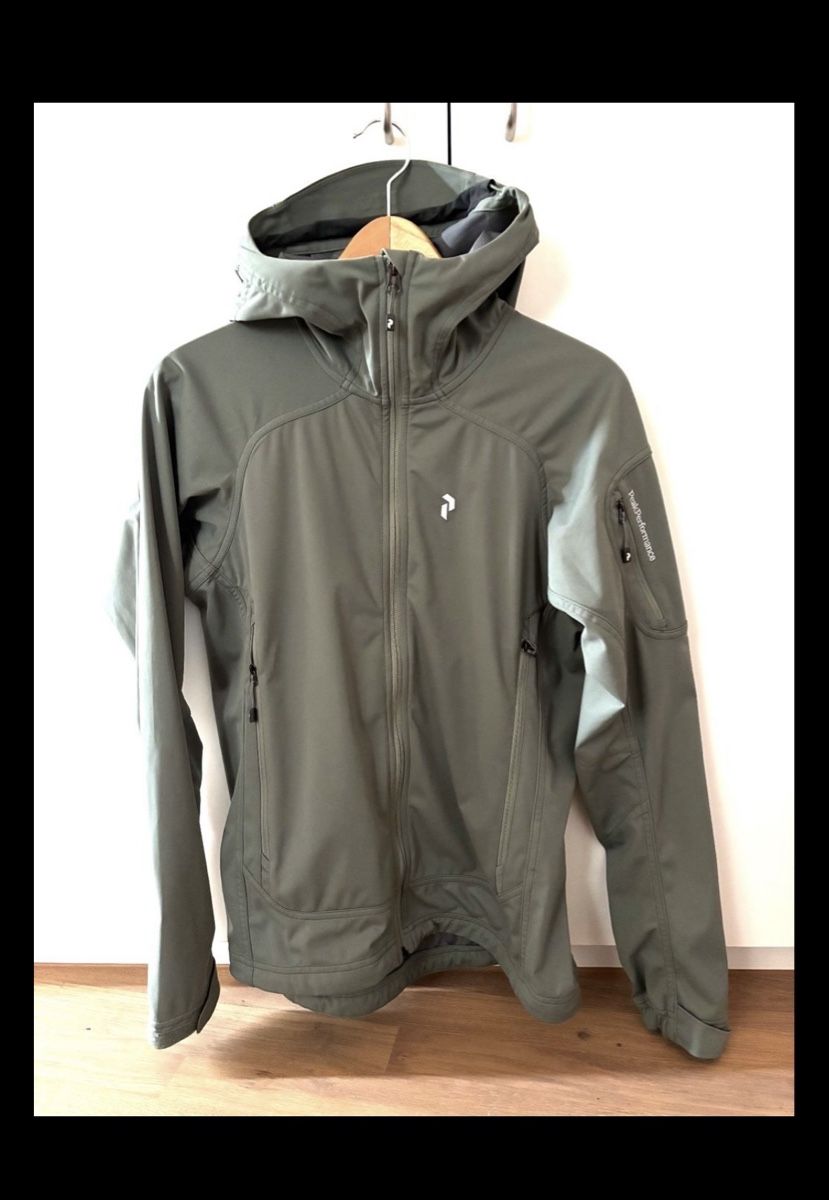 Peak Performance Jacken: Peak Performance Damen Shelljacke, Grösse M – Gebraucht aus Zürich von stollk01 1