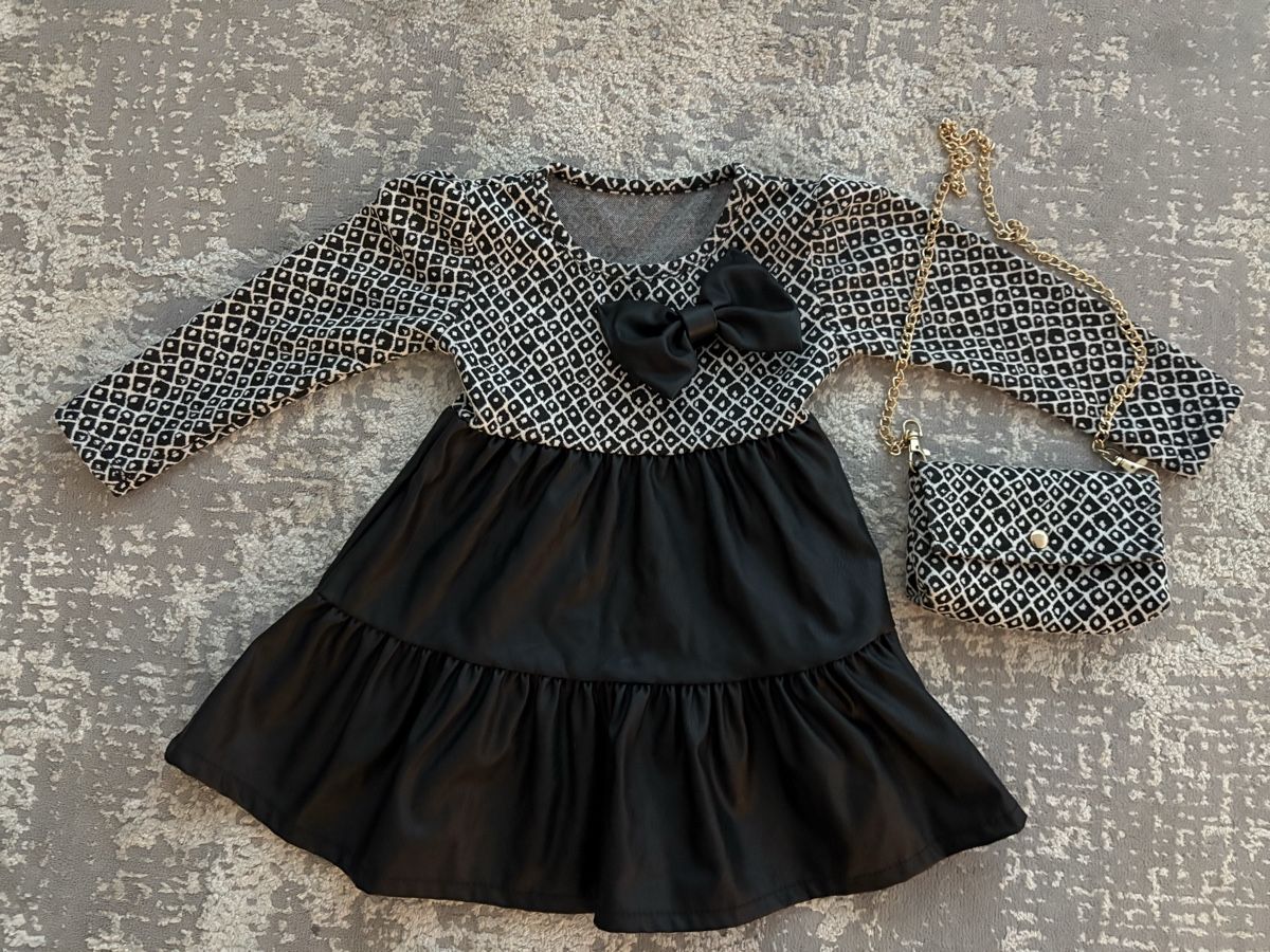 Vestiti & Gonne: Süesses Mädchenkleid mit Täschli! – Usato da Zürich venduto da Anushka86