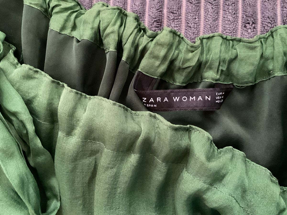 Zara Kleider: Robe soie verte de Zara taille M – Neu (gemäss Beschreibung) aus Düdingen von Yellow 2