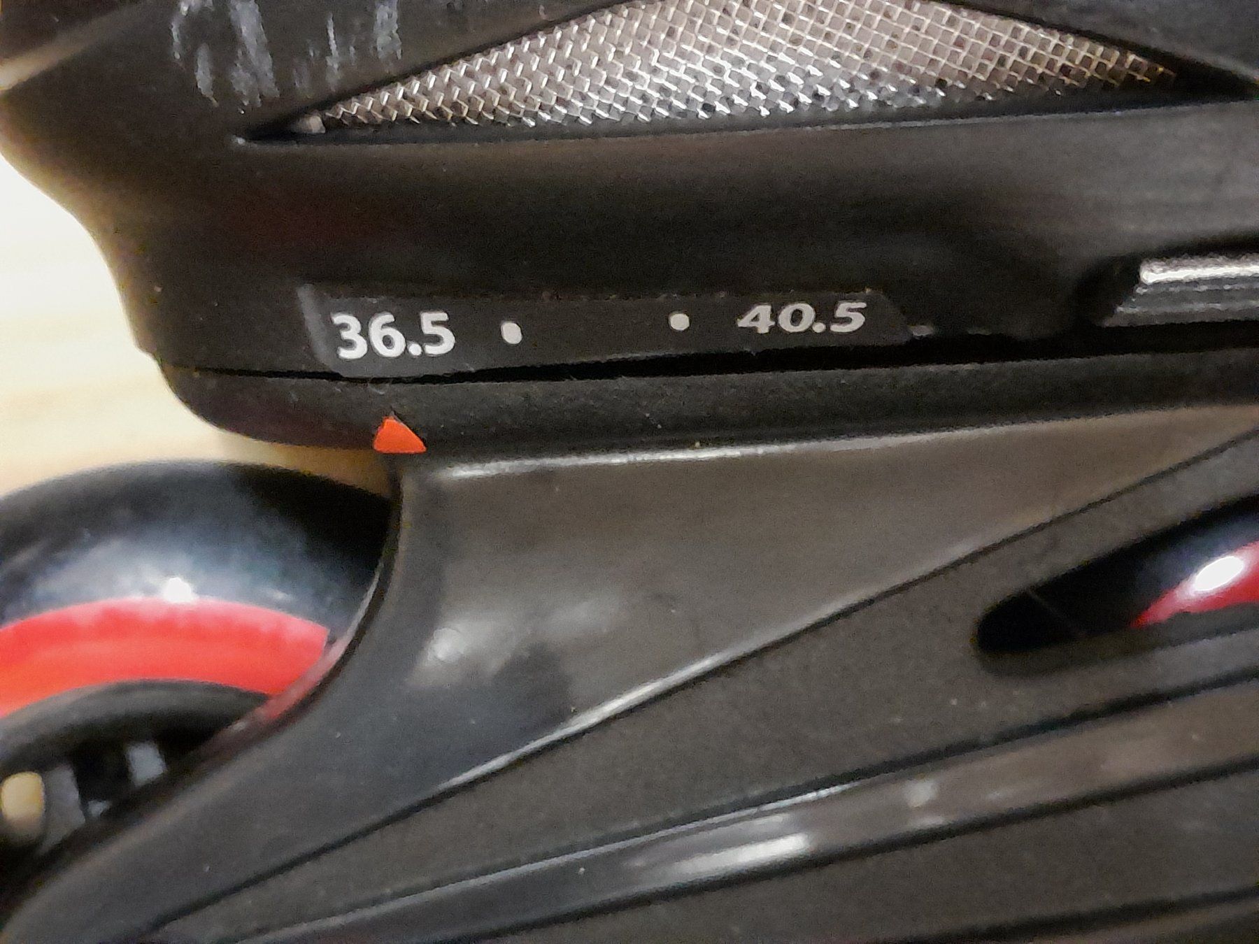 Pattini in linea & Pattini a rotelle: Rollerblades 36-41 mit Schutzausrüstung – Usato da Baar venduto da Luusbuesi 1