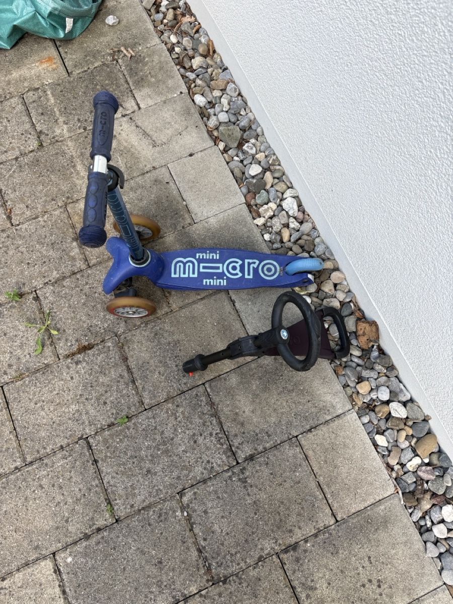 Micro Kickboard: Mini Micro Roller blau mit Griff für Kleinkinder gebraucht – Usato da Schaffhausen venduto da Falkenbier 1