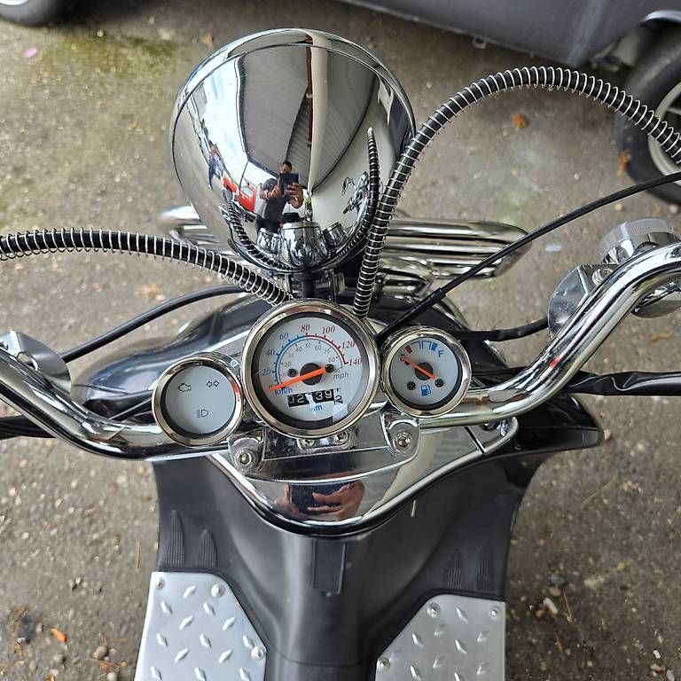 Altro: Roller Znen Easy Cruiser 125 – Usato da Thunstetten venduto da gregios1