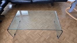 Eleganter Glas-Couchtisch, gebogenes Sicherheitsglas