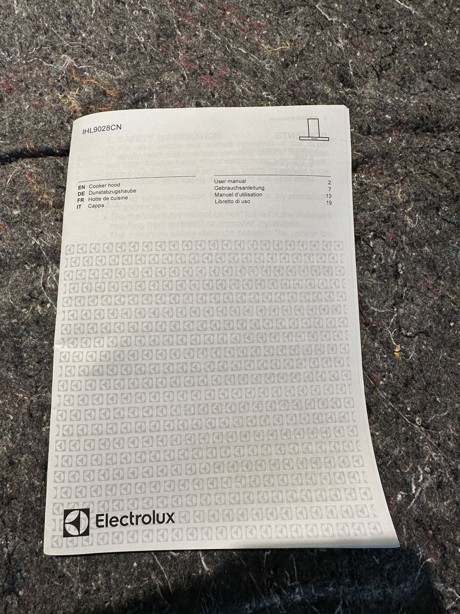 Electrolux Cappe di aspirazione: Inselhaube Electrolux IHL9028CN – Nuovo e nell'imballaggio originale da lostorf venduto da bra99 9