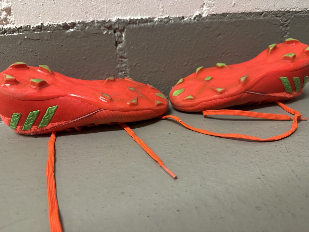 Adidas Chaussures garçon: Kinder Nockenschuhe Grosse 31 – D'occasion à Zürich par zd_1965 6