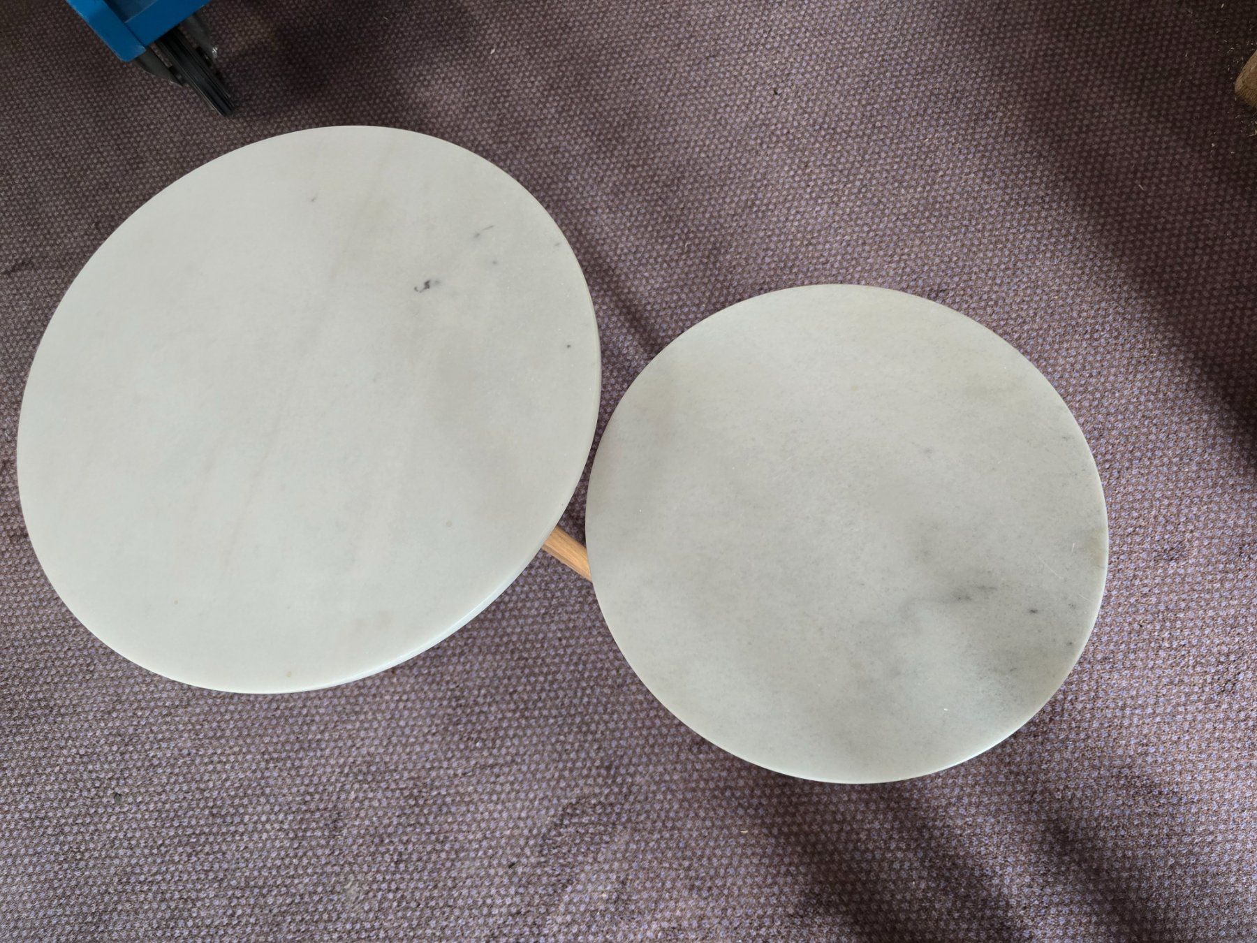 Maisons du monde Set di tavolo e panche: Maison du Monde Beistelltisch Set Marmor/Eiche ab 1.- – Usato da KRINAU venduto da Mio_Liqstyle 2