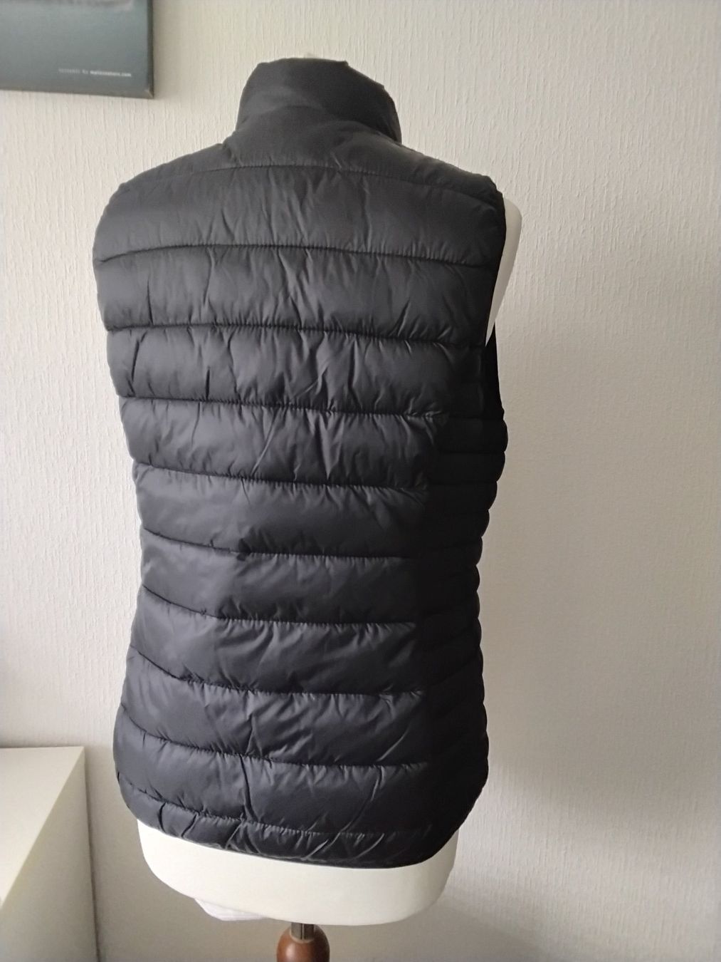 C&A Gilet & Giacche senza maniche: Doudoune sans manches légère noire – Nuovo (secondo la descrizione) da Chêne-Bourg venduto da Fio994 1