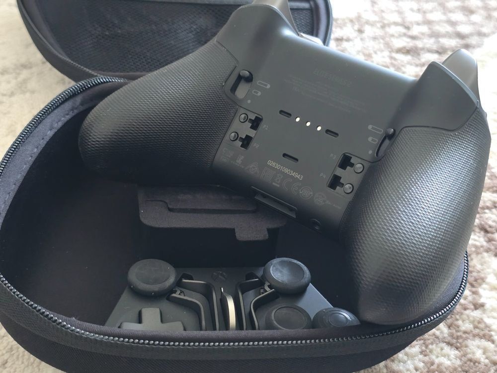 Microsoft Controller: Microsoft Xbox Elite Series 2 Controller gebraucht – Usato da Emmenbrücke venduto da Roshanov
