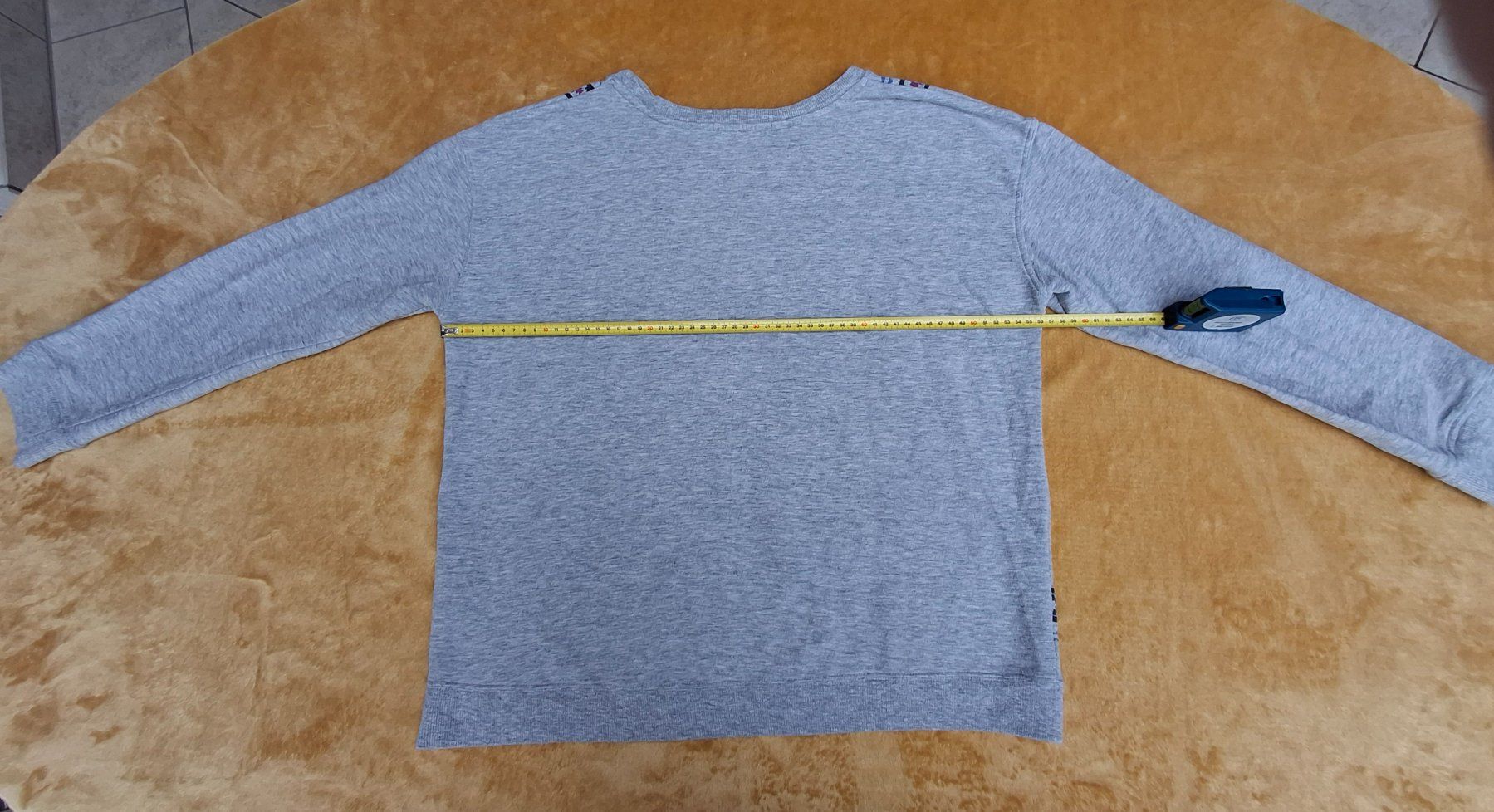 Maglioni & Felpe: Grauer Pullover mit Blumenmuster und Musterdetails ca. Gr. L – Usato da Vitznau venduto da rh_v 3