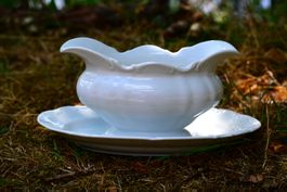 Hutschenreuther Sauciere weiss - Maria Theresia Porzellan