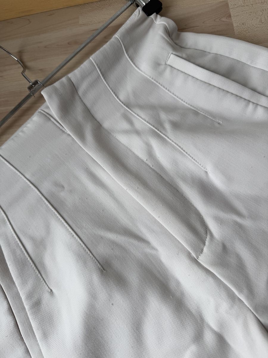 Stradivarius Pantaloni: Stradivarius Stoffhose – Usato da Röschenz venduto da Roxywittlin 3