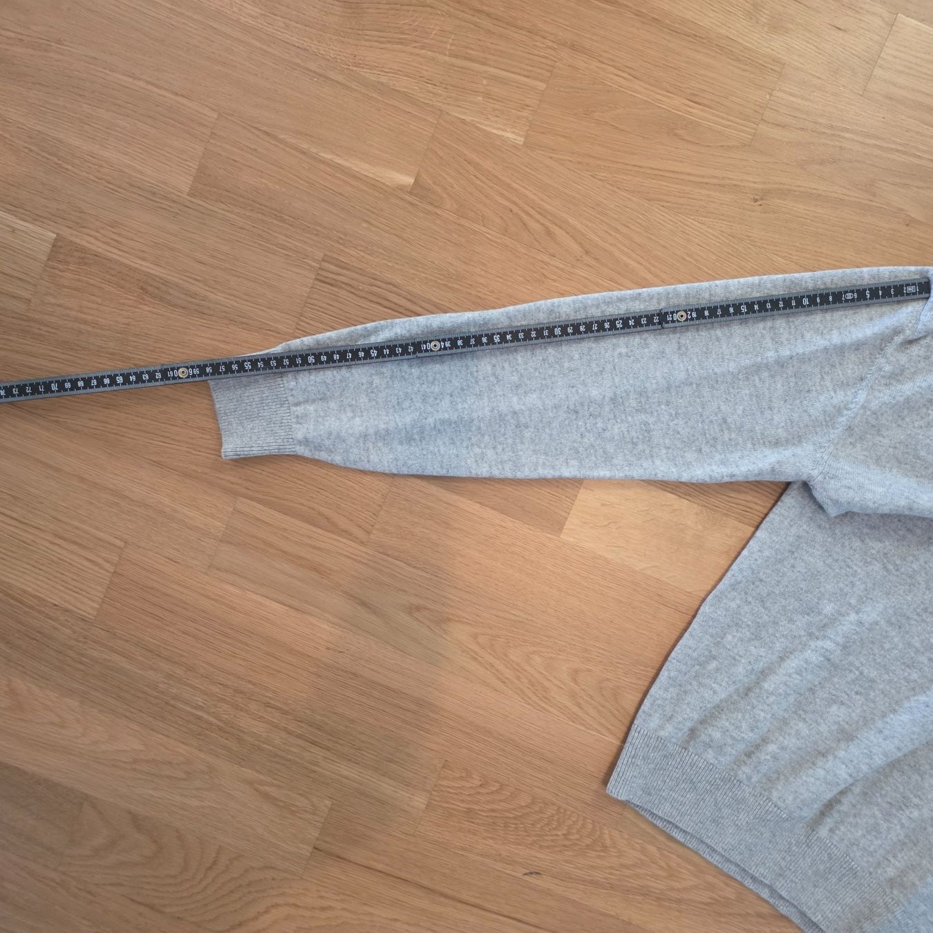 Saint Laurent Maglioni & Felpe: SAINT LAURENT Paris V-Neck Pullover Grau Melange – Nuovo (secondo la descrizione) da Zollikon venduto da Galaxycana 2