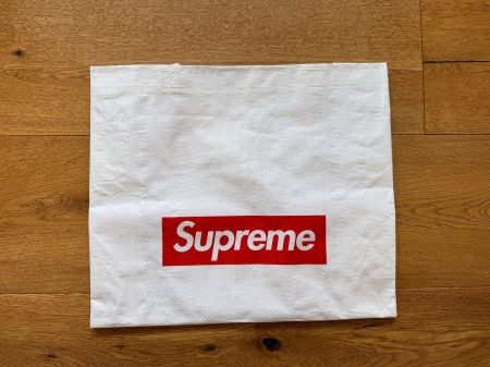 Supreme Tasche weiss