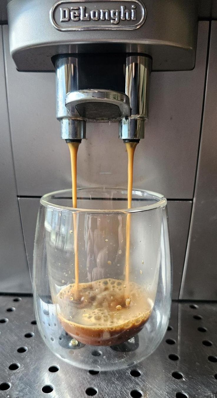 De'Longhi Macchine per caffè & Macchine per espresso: DeLonghi  Magnifica S Smart Kaffeemaschine / machine à café – Usato da Collonges venduto da arashee 5