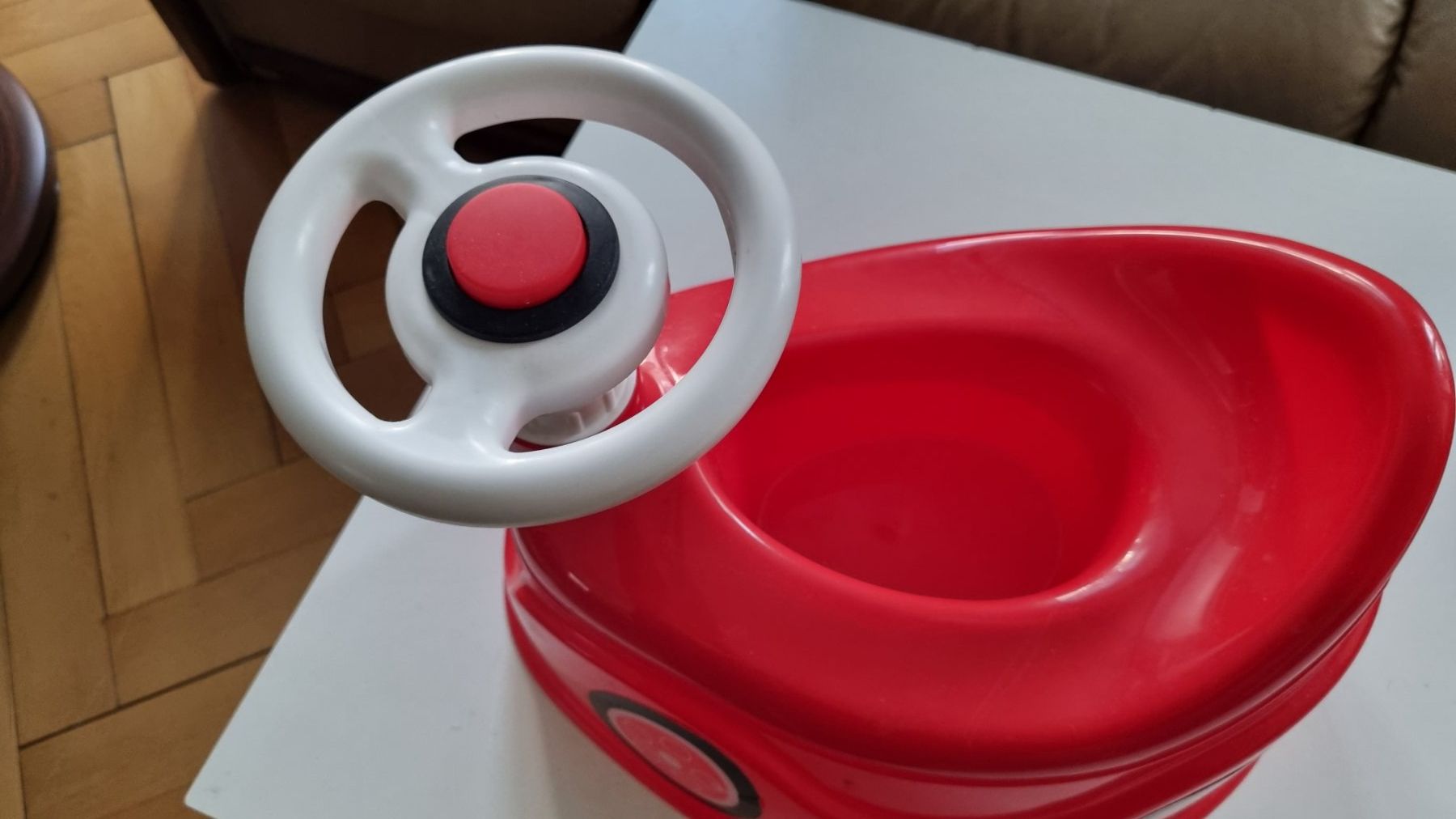 Spielzeuge: pot pour petits enfants – Gebraucht aus La Chaux-de-Fonds von mikilo1 1