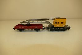Märklin H0: DB Kranwagen und Flachwagen